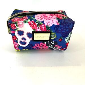 Betsey Johnson Large Cosmetic Bag. Like New.